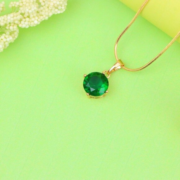 "Elegant Green Pendant with Gold Plated Finish for Chic Everyday Style, XPPT1667 - Picture 11 of 13